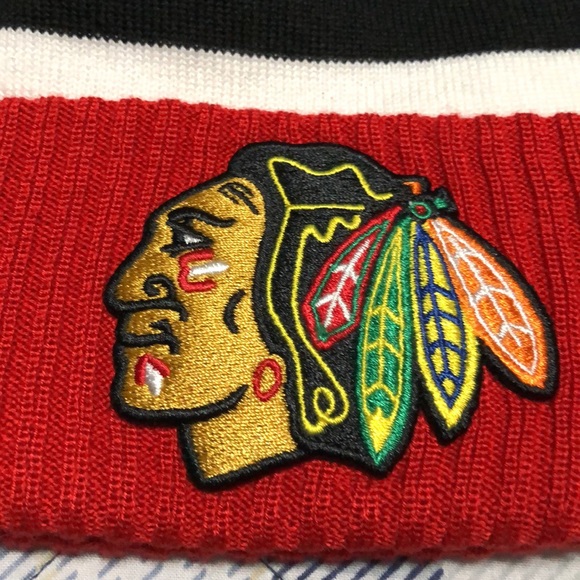 Chicago Blackhawks Beanie - Picture 2 of 11